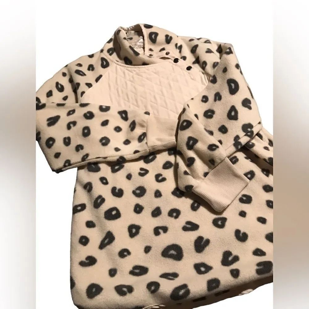 Pink Rose slotted fleece too excellent condition size medium